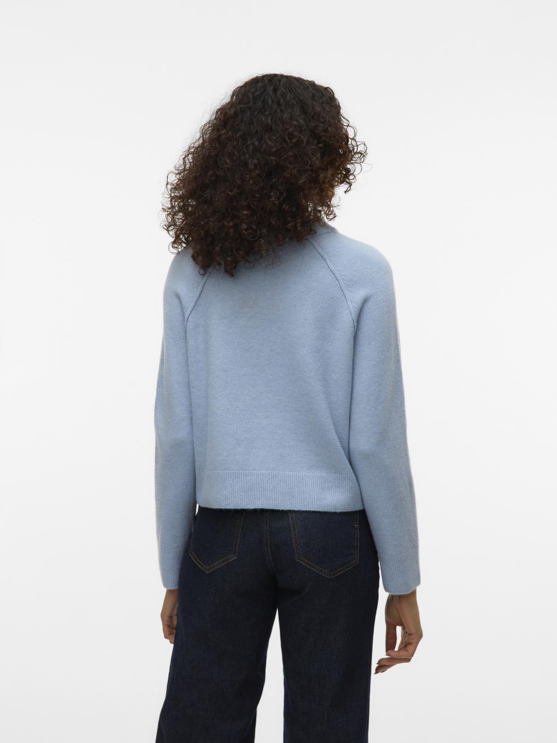 model_shot-back